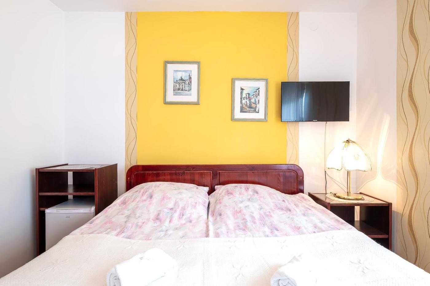 Krystyna Bed & Breakfast